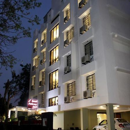 Hotel Ashray Inn Ahmadábád Kültér fotó